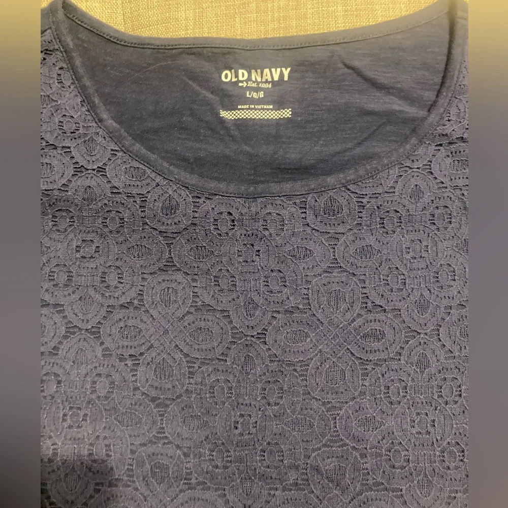 Old Navy Vintage Lace Top - Picture 2 of 3